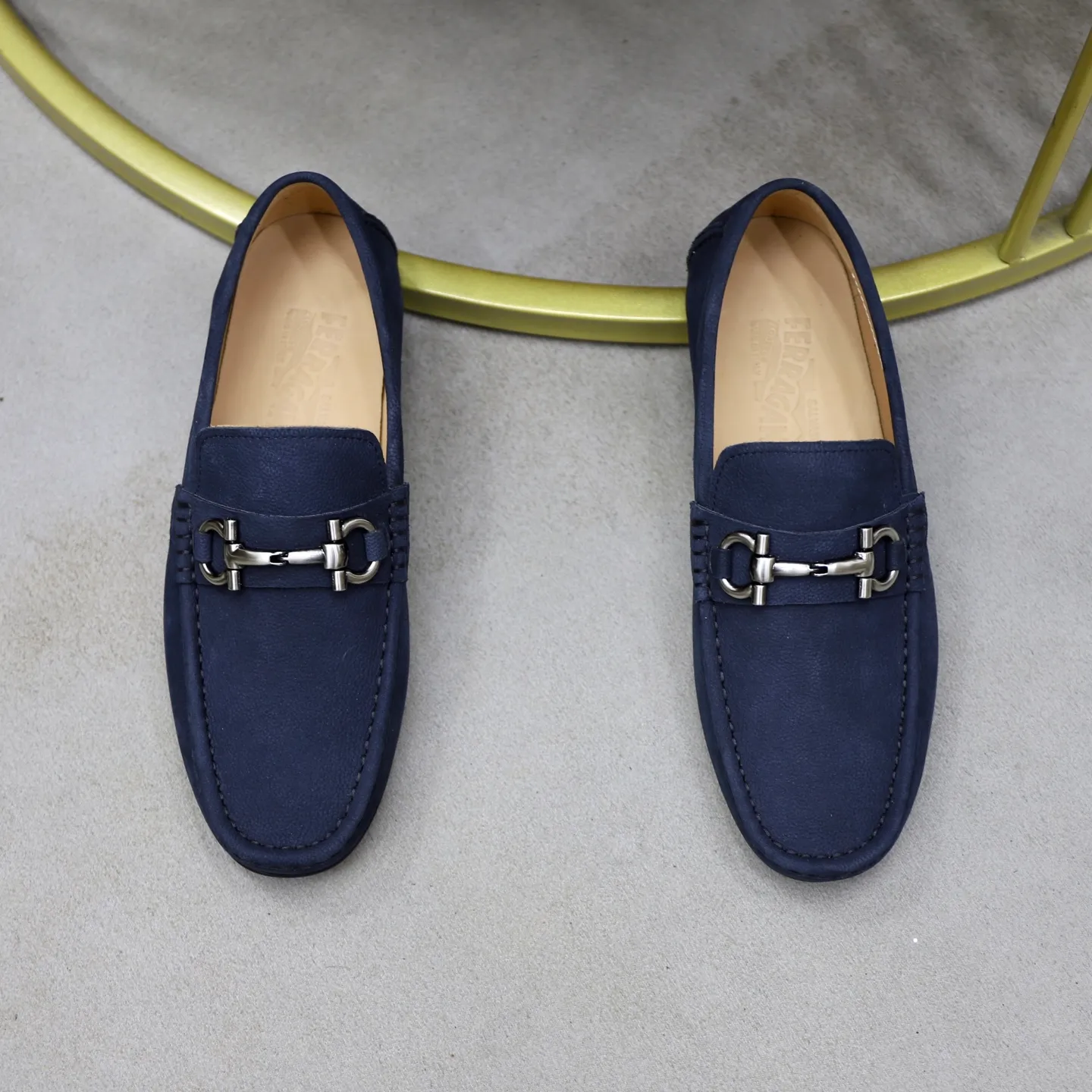 Men's men's shoes 💰462💰🙅‍♂️🙅‍♂️🙅‍♂️Niuli Brand: Ferragamo Standard code: Men's code 38/44 (45 customized) Grade: Same style as the official website Material: Original imported cowhide leather lining Original wear-resistant lightweight outsole Style category: Men's casual slip-on shoes Doudou shoes Noble luxury brand elements, top luxury color: actual picture color